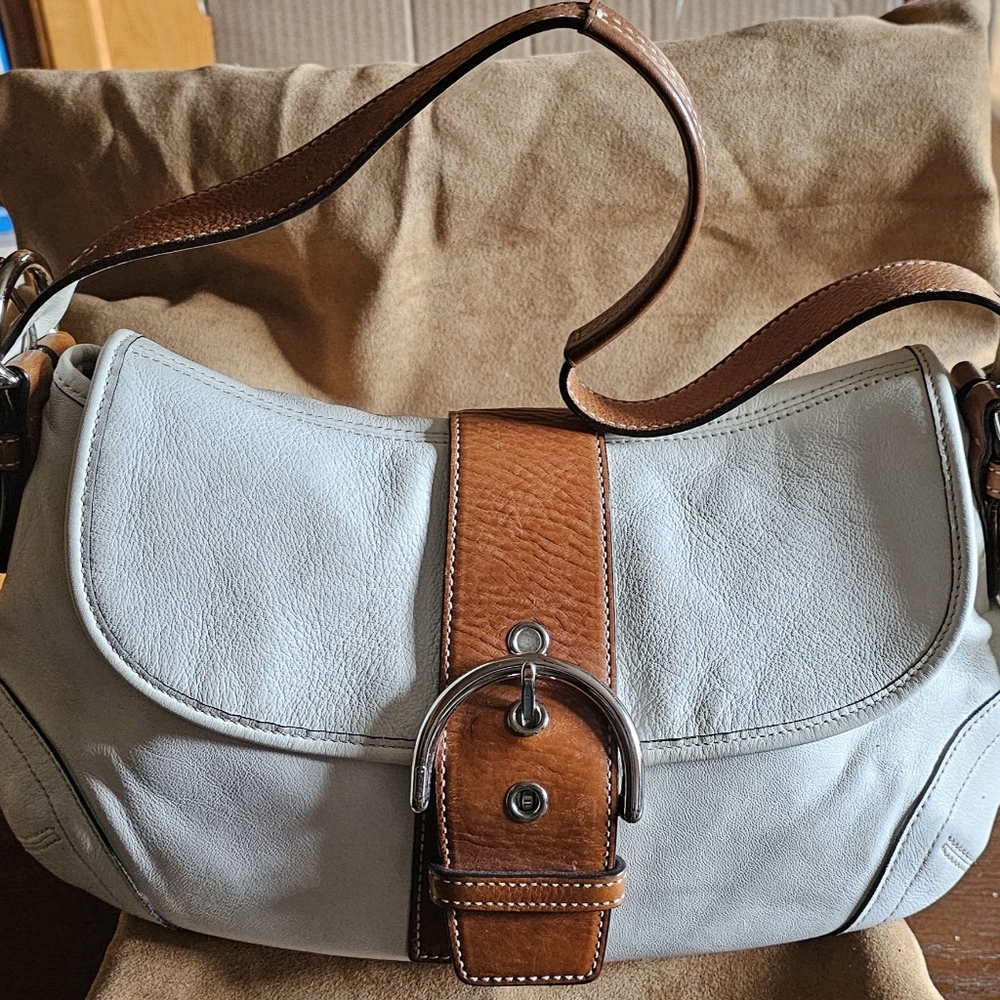 Vintage Coach Soho White Leather Flap 9248 Hobo Medium Shoulder Bag